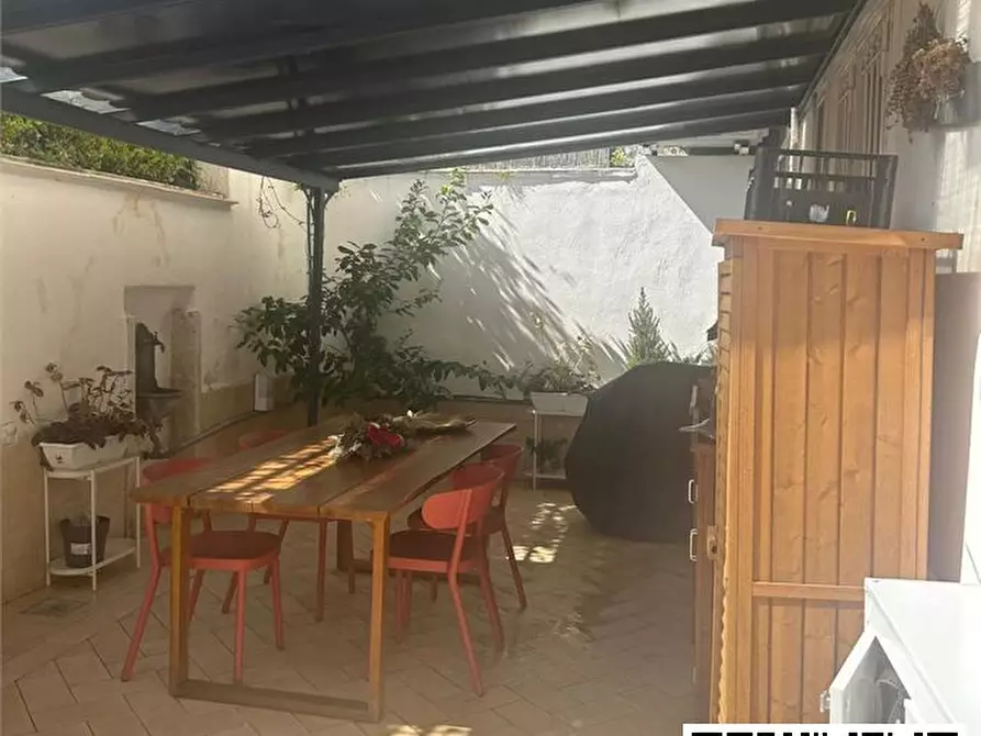 Immagine 4 di Appartamento in vendita  a Napoli