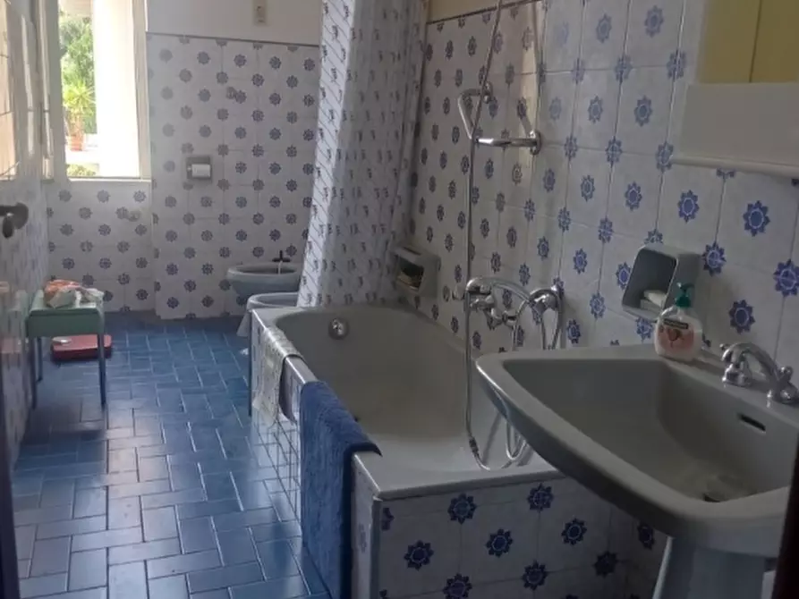 Immagine 8 di Appartamento in vendita  a Napoli