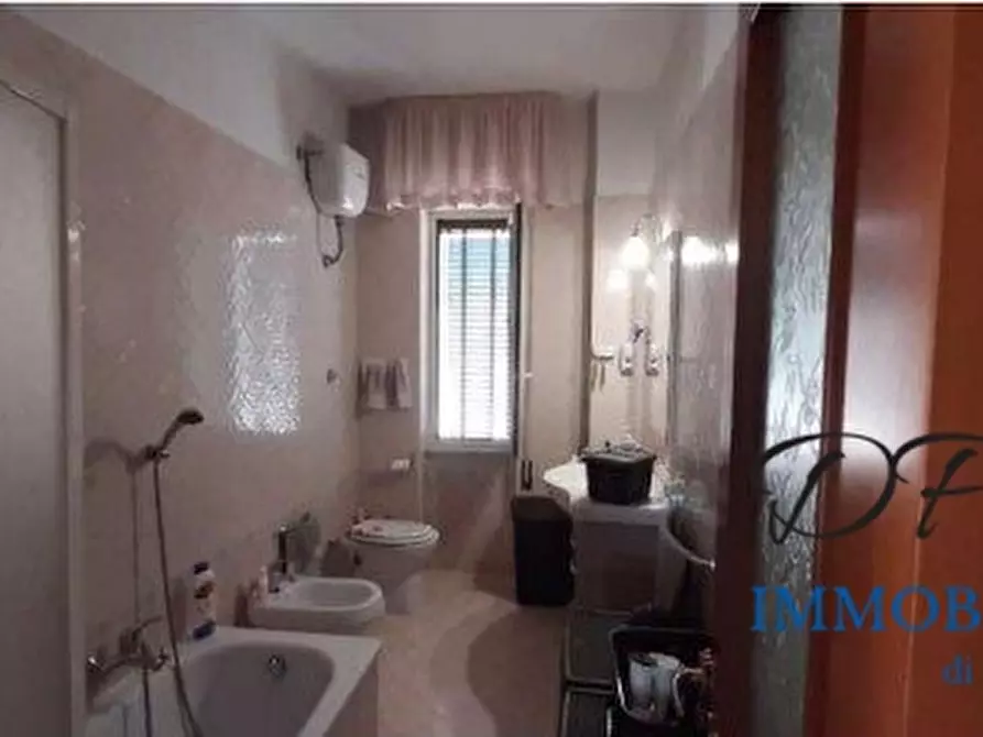 Immagine 9 di Appartamento in vendita  a Casoria