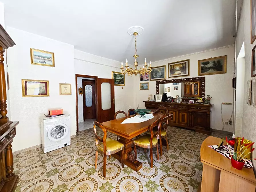 Immagine 8 di Appartamento in vendita  10 a Napoli