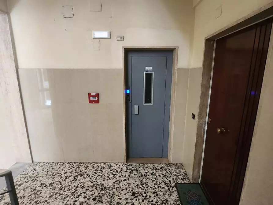 Immagine 7 di Appartamento in vendita  67 a Casoria