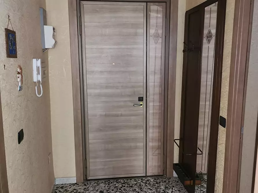 Immagine 8 di Appartamento in vendita  67 a Casoria