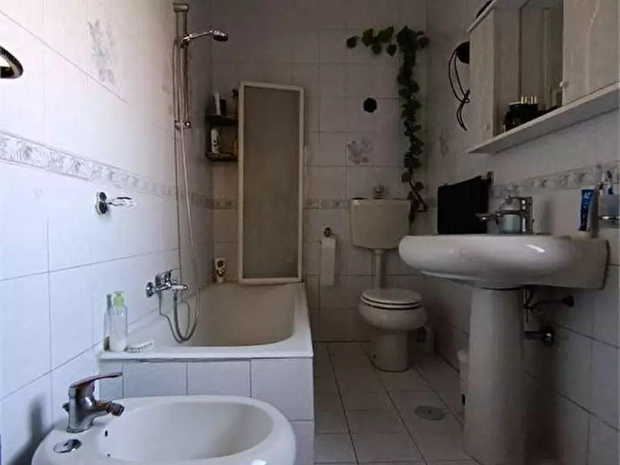 Immagine 7 di Appartamento in vendita  a Arzano