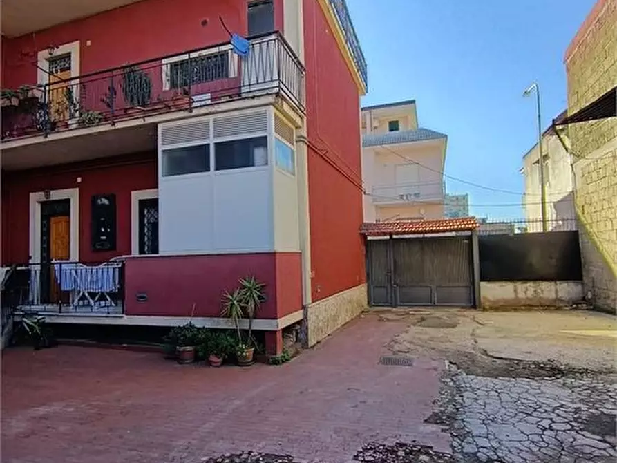 Immagine 1 di Appartamento in vendita  a Arzano