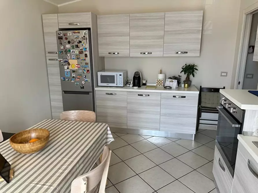 Immagine 10 di Appartamento in vendita  a Acerra