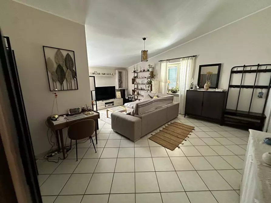 Immagine 2 di Appartamento in vendita  a Acerra