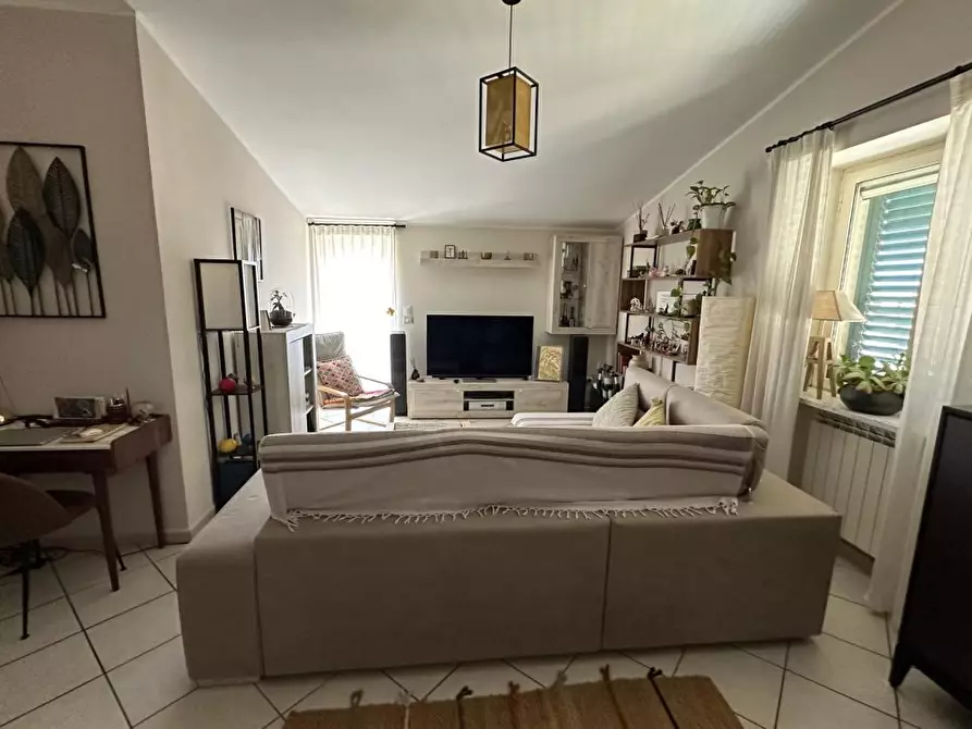 Immagine 1 di Appartamento in vendita  a Acerra