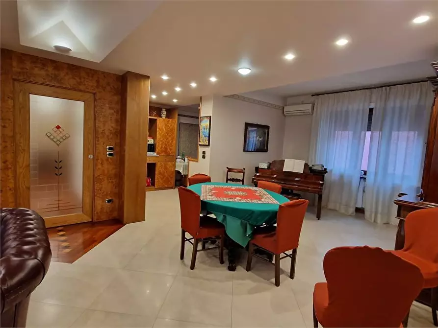 Immagine 9 di Appartamento in vendita  a Torre Annunziata