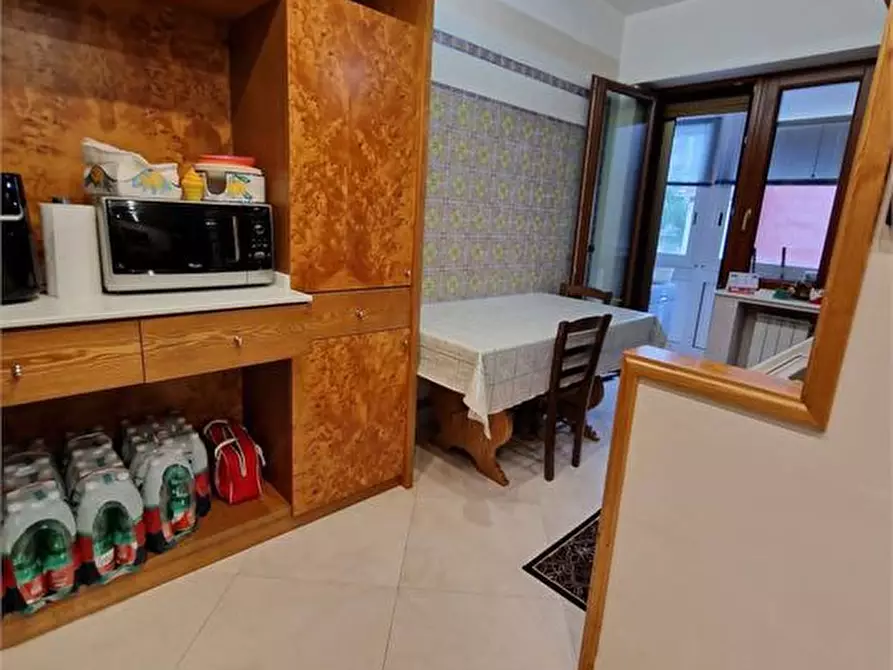 Immagine 4 di Appartamento in vendita  a Torre Annunziata