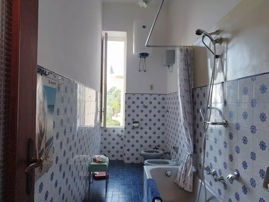 Immagine 10 di Appartamento in vendita  a Napoli