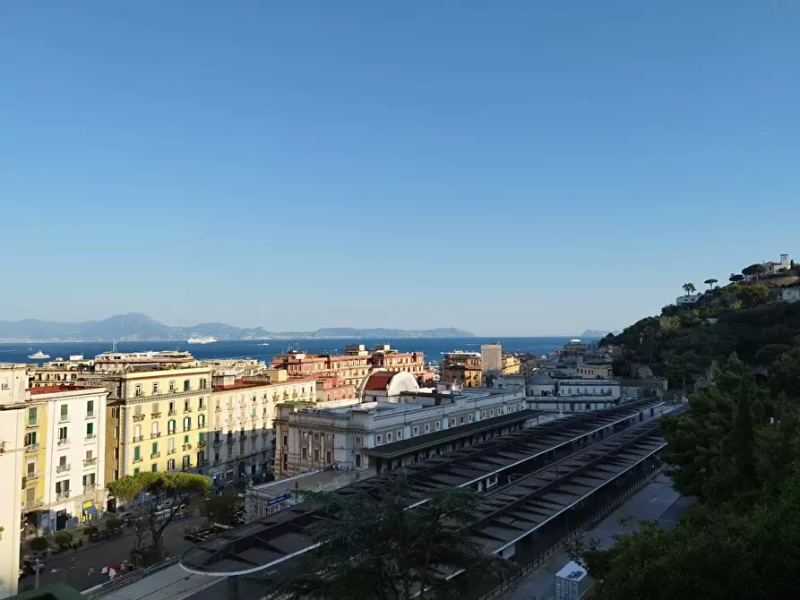 Immagine 1 di Appartamento in vendita  a Napoli