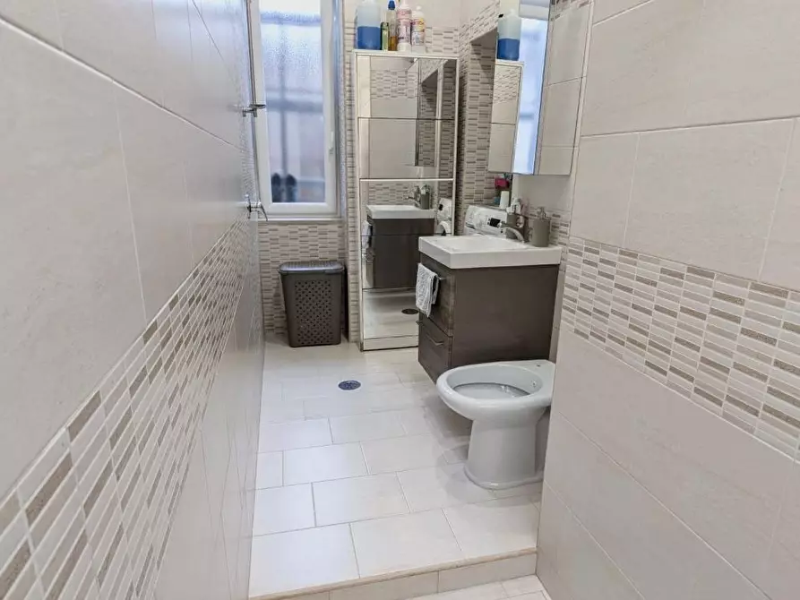 Immagine 6 di Appartamento in vendita  a Torre Annunziata