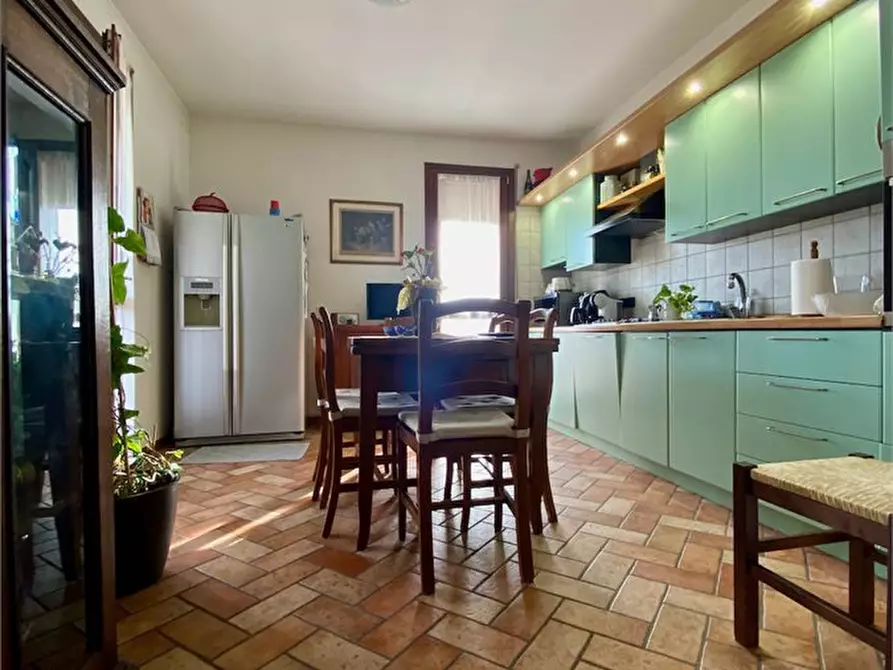 Immagine 8 di Appartamento in vendita  a Montegrotto Terme