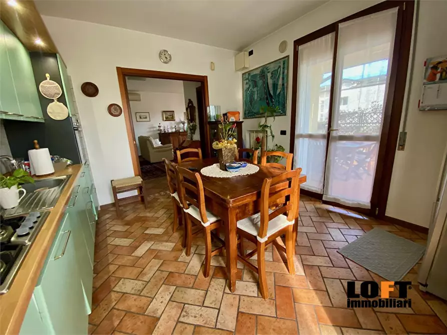 Immagine 6 di Appartamento in vendita  a Montegrotto Terme
