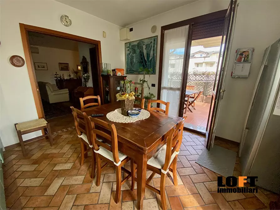 Immagine 4 di Appartamento in vendita  a Montegrotto Terme
