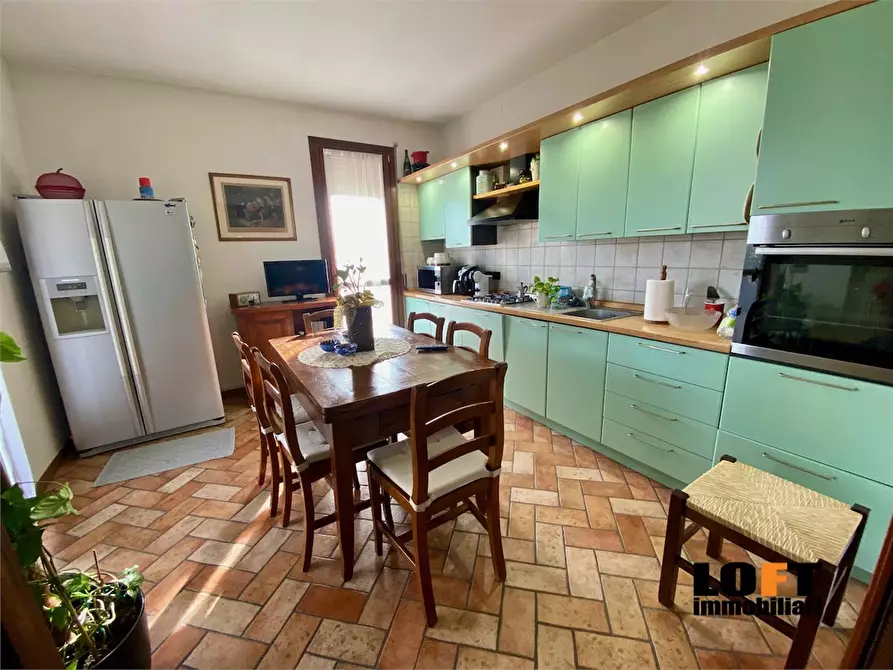 Immagine 2 di Appartamento in vendita  a Montegrotto Terme