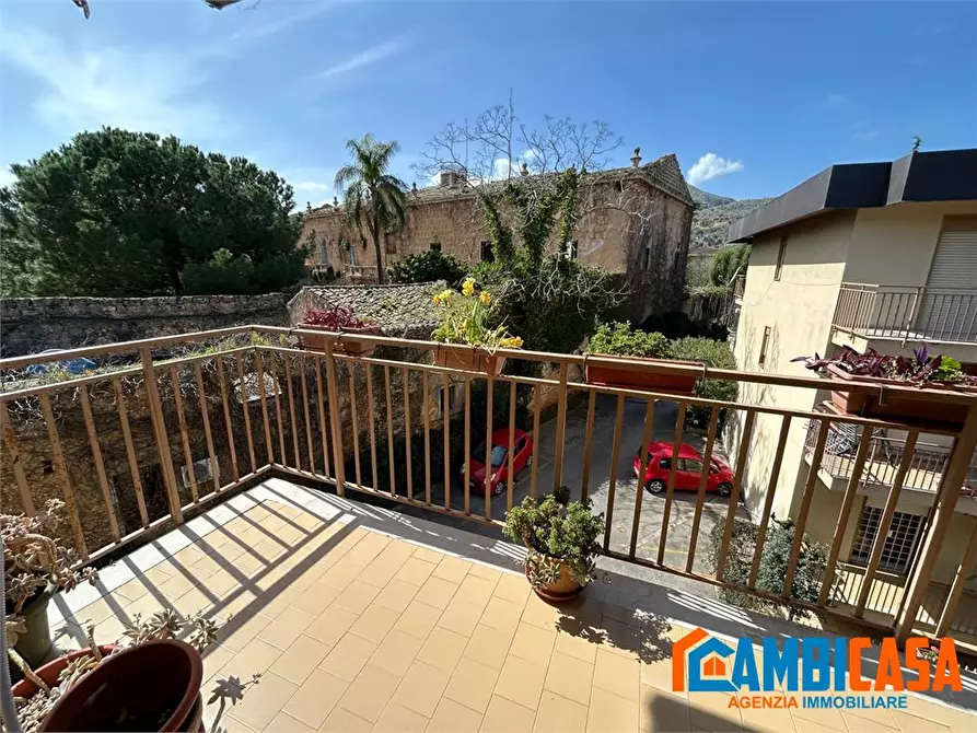 Immagine 2 di Appartamento in vendita  a Palermo