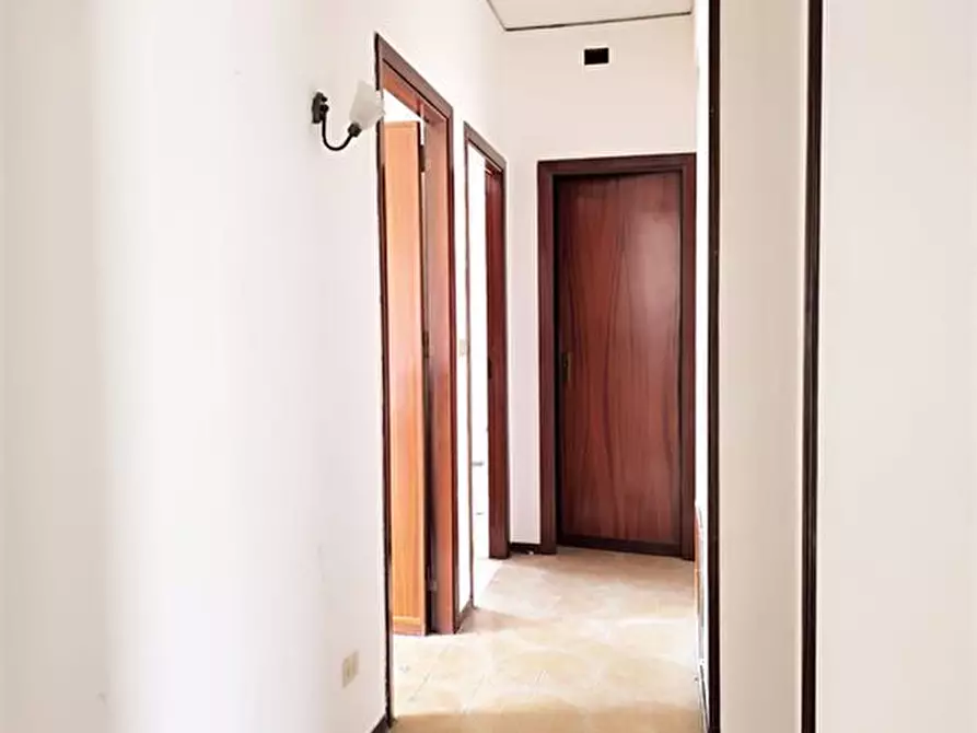 Immagine 10 di Appartamento in vendita  snc a Bagheria