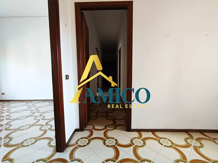 Immagine 10 di Appartamento in vendita  36 a Bagheria