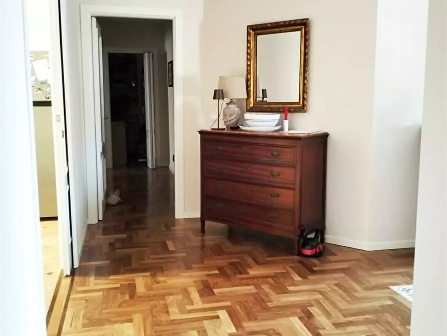 Immagine 9 di Appartamento in vendita  7 a Bagheria