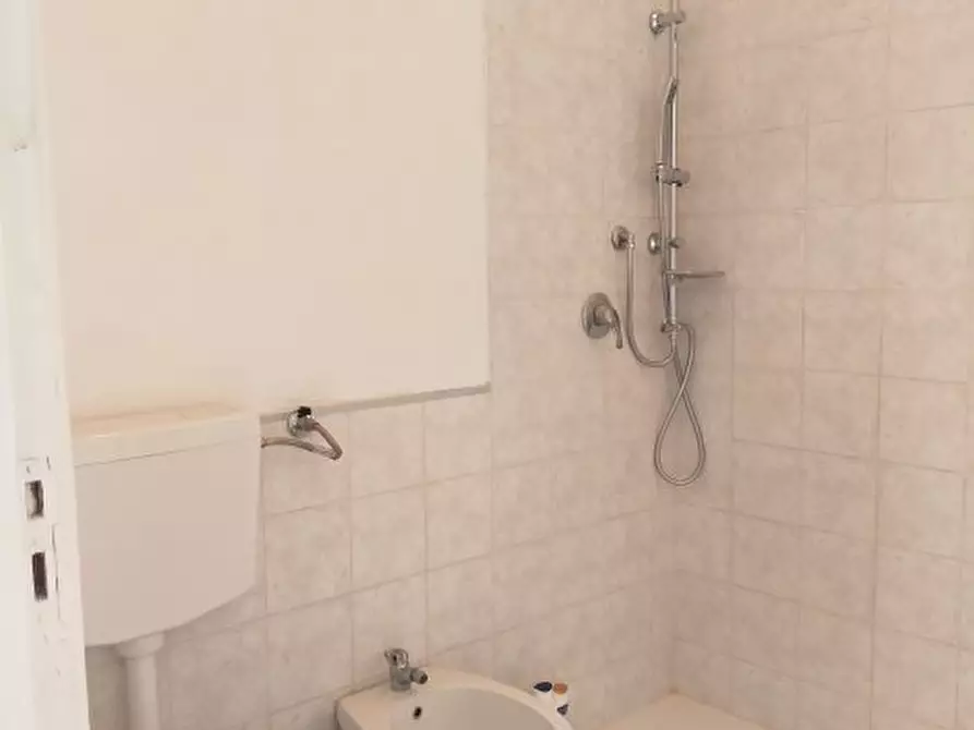 Immagine 7 di Appartamento in vendita  9 a Bagheria