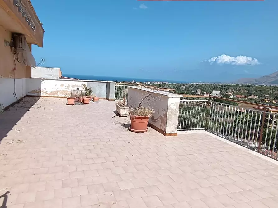 Immagine 1 di Appartamento in vendita  - a Bagheria