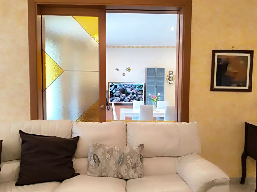 Immagine 10 di Appartamento in vendita  20 a Bagheria