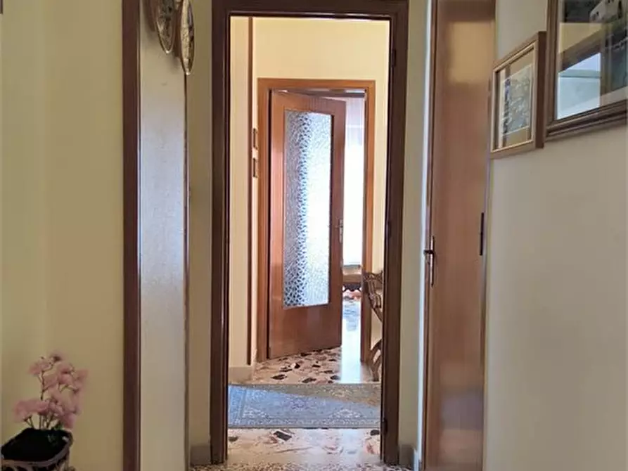 Immagine 10 di Appartamento in vendita  a Bagheria