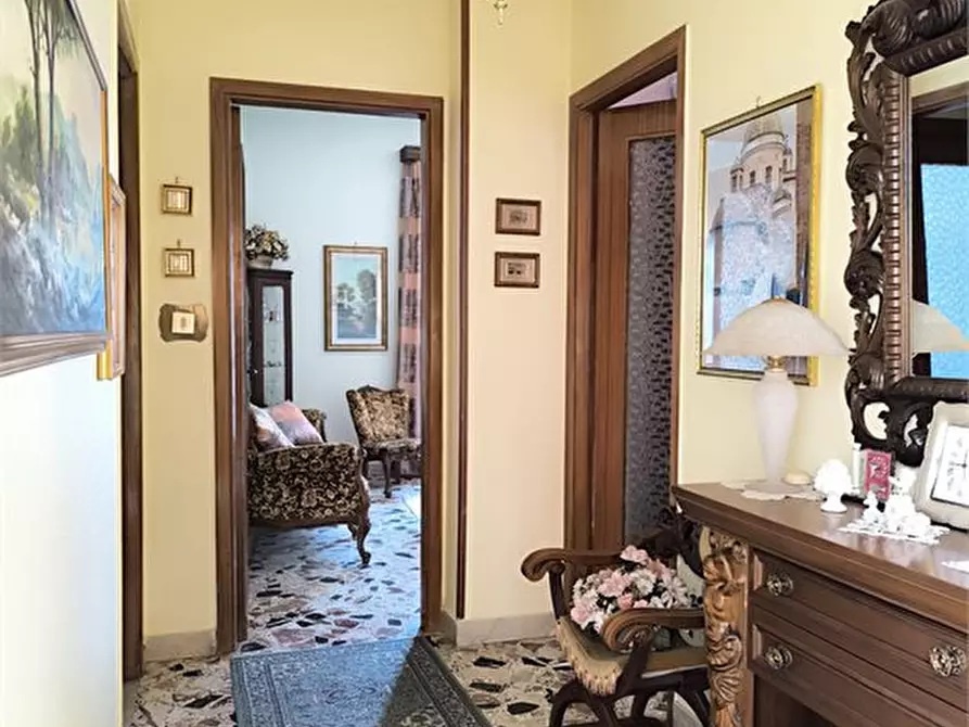 Immagine 3 di Appartamento in vendita  a Bagheria