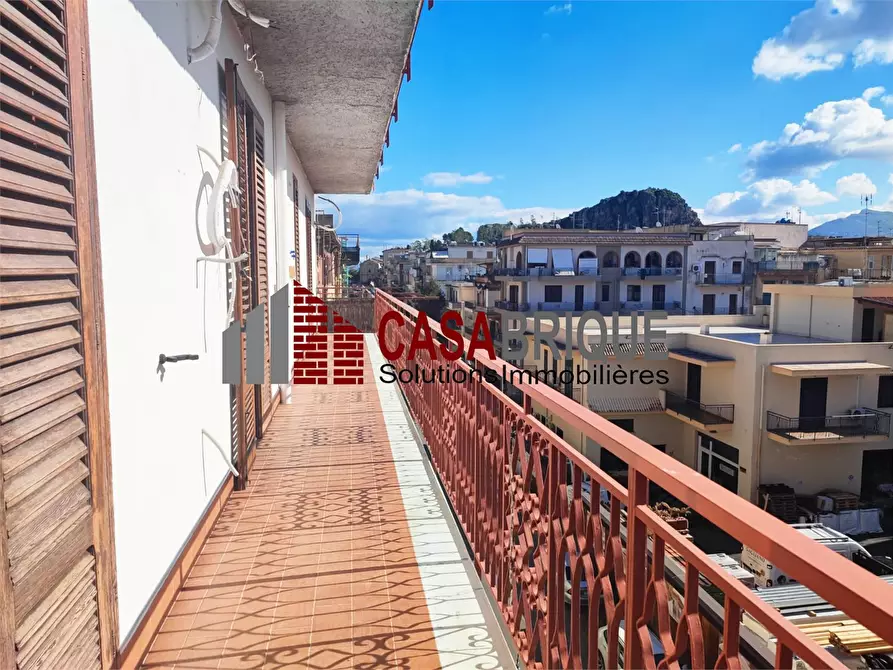 Immagine 10 di Appartamento in vendita  snc a Bagheria