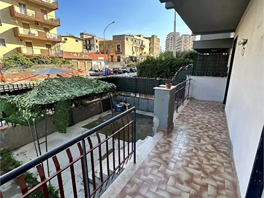 Immagine 1 di Appartamento in vendita  15 a Palermo