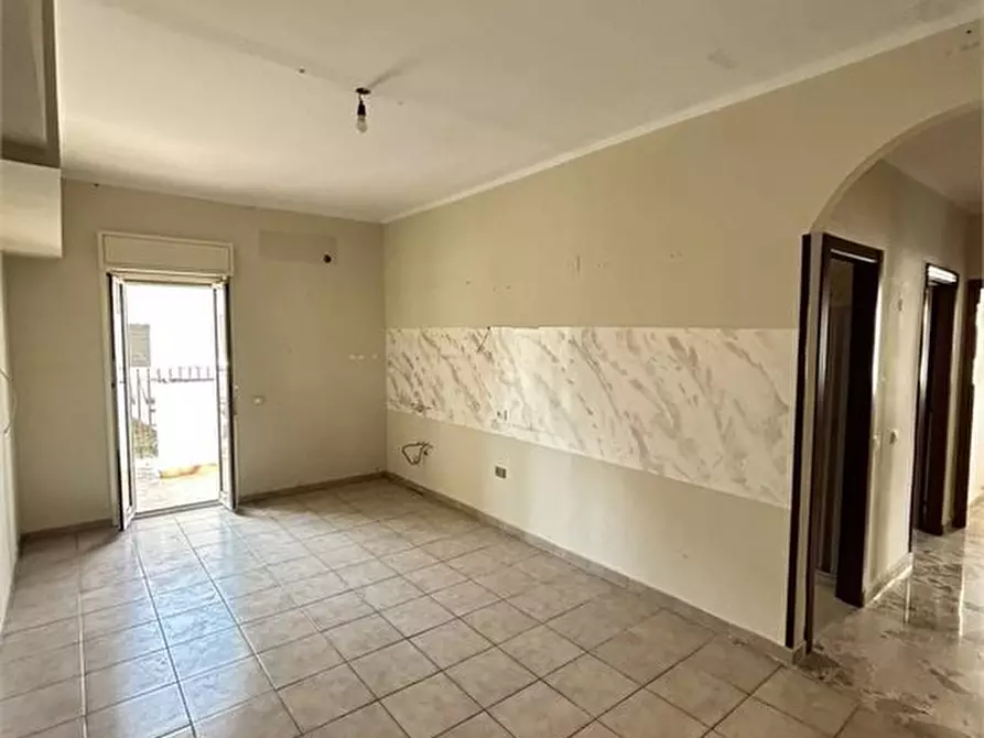 Immagine 10 di Appartamento in vendita  15 a Palermo