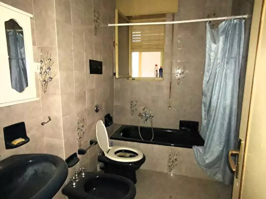 Immagine 9 di Appartamento in vendita  18 a Palermo