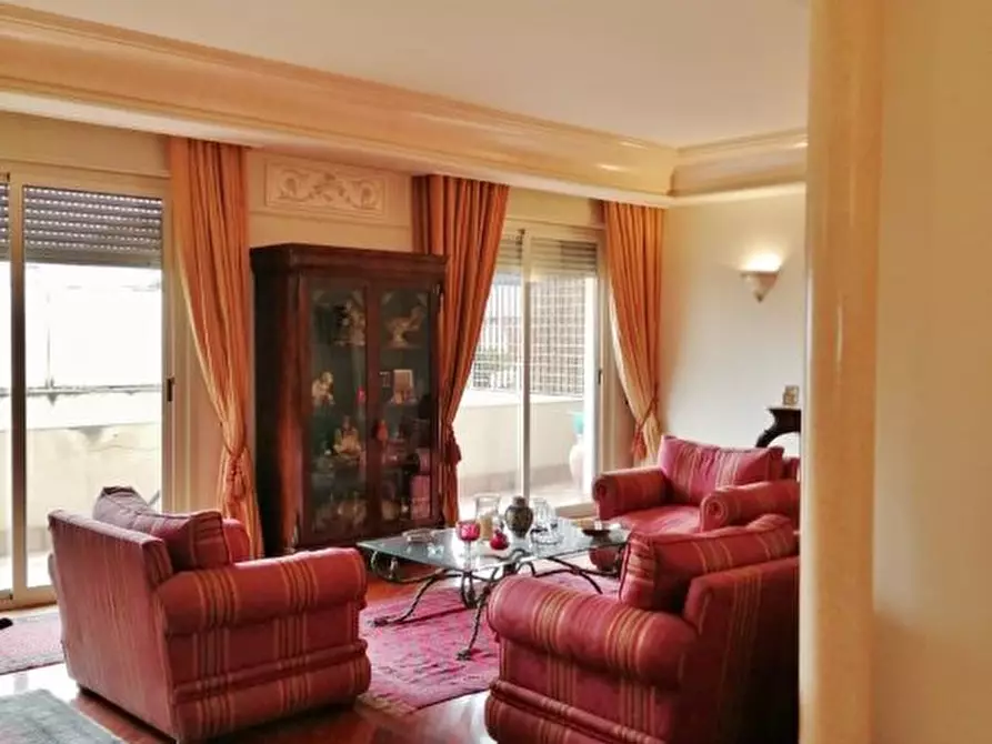 Immagine 5 di Appartamento in vendita  a Palermo