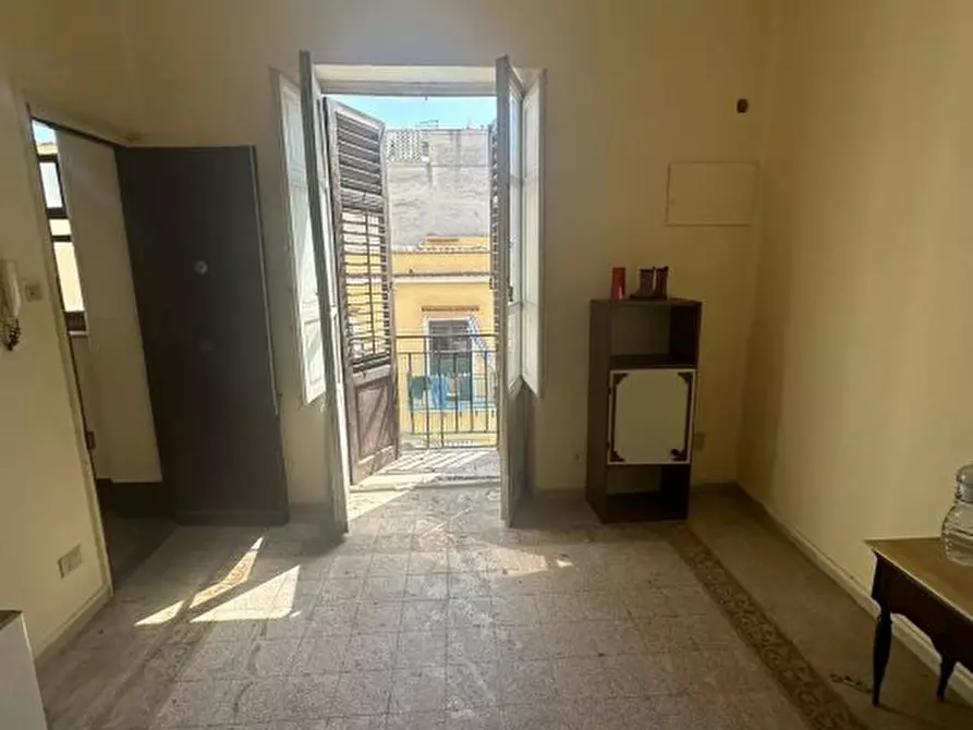 Immagine 5 di Appartamento in vendita  34 a Palermo