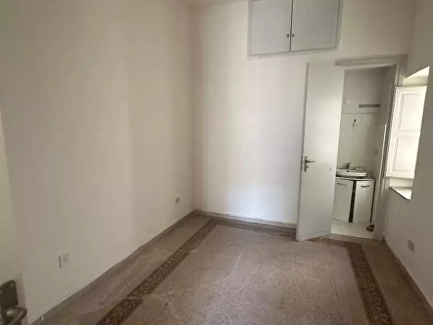 Immagine 10 di Appartamento in vendita  34 a Palermo