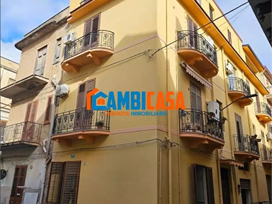 Immagine 1 di Appartamento in vendita  a Partinico