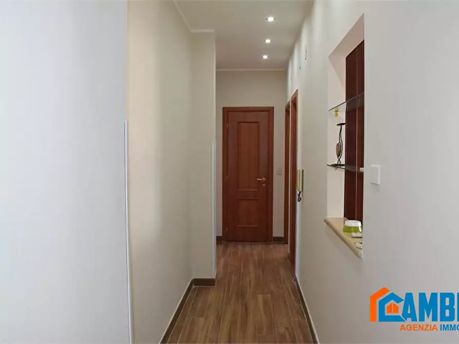 Immagine 5 di Appartamento in vendita  100 a Palermo