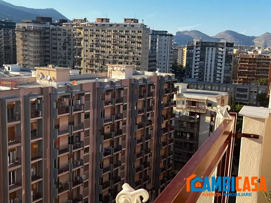 Immagine 1 di Appartamento in vendita  a Palermo