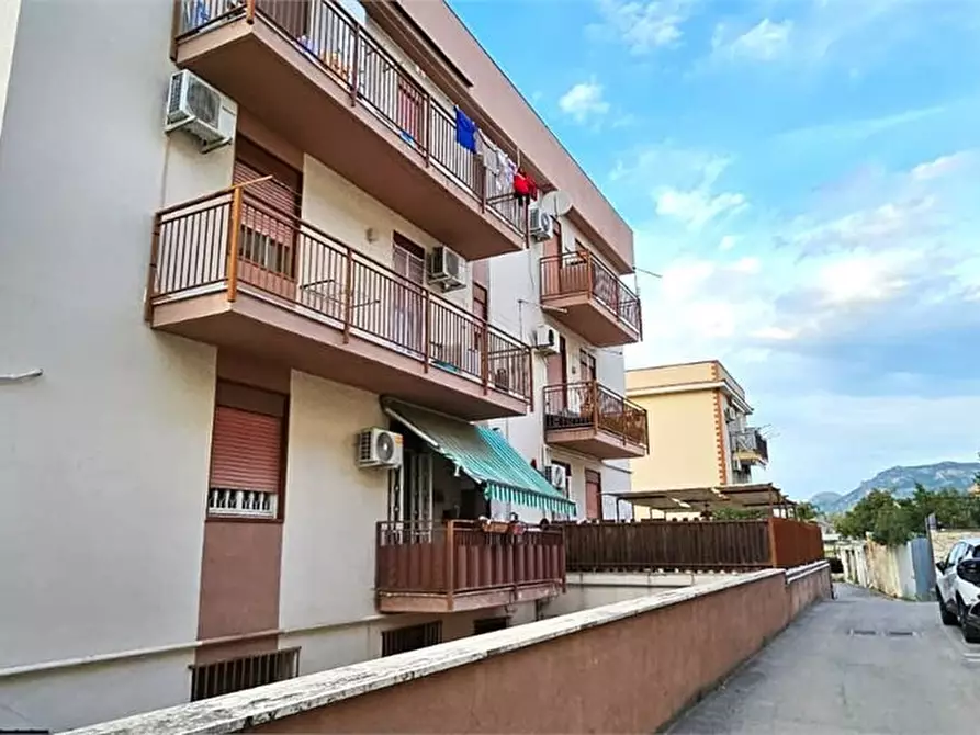 Immagine 1 di Appartamento in vendita  83b a Palermo