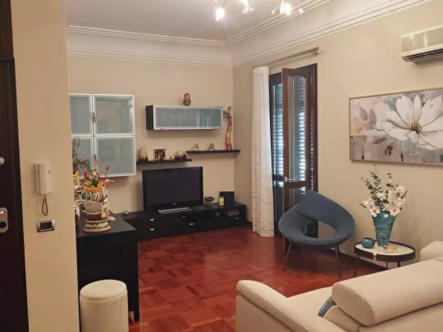 Immagine 4 di Appartamento in vendita  68-70 a Palermo