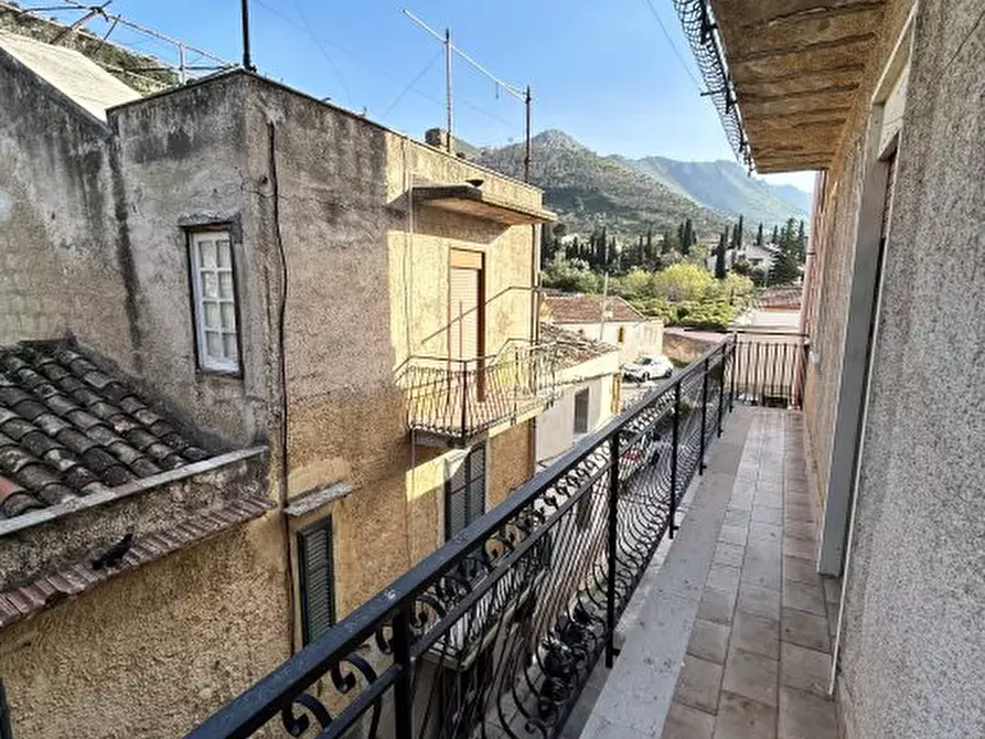 Immagine 7 di Appartamento in vendita  9 a Palermo