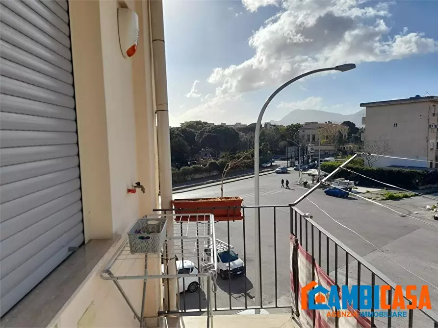 Immagine 10 di Appartamento in vendita  a Palermo