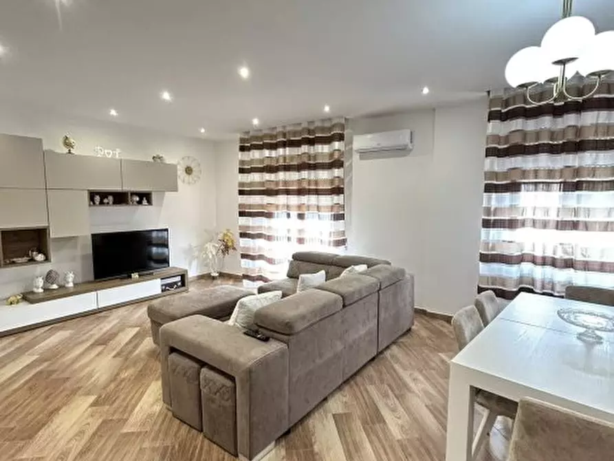 Immagine 1 di Appartamento in vendita  234 a Palermo