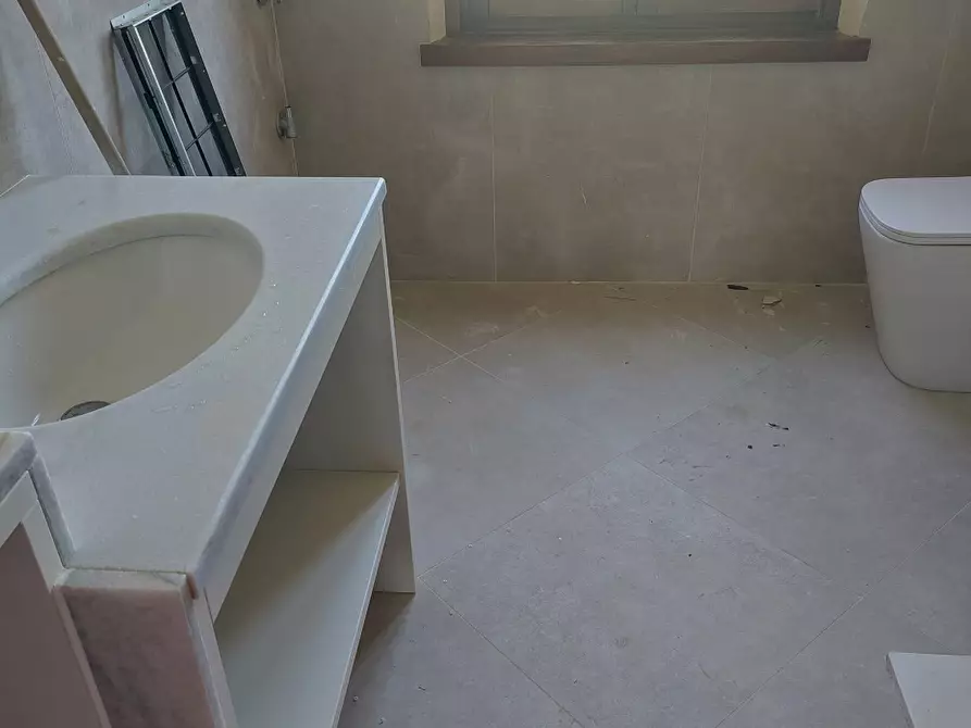 Immagine 6 di Appartamento in vendita  a Parma