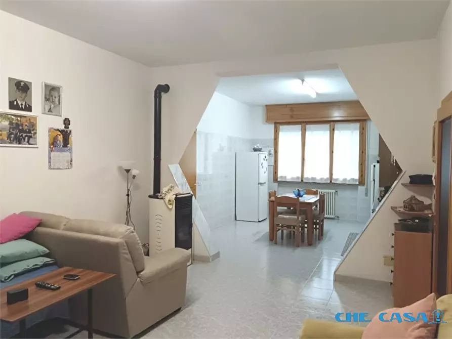 Immagine 3 di Appartamento in vendita  a Tavoleto