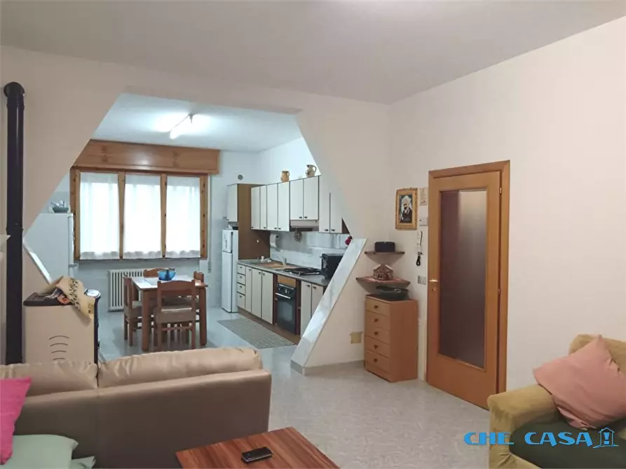 Immagine 2 di Appartamento in vendita  a Tavoleto