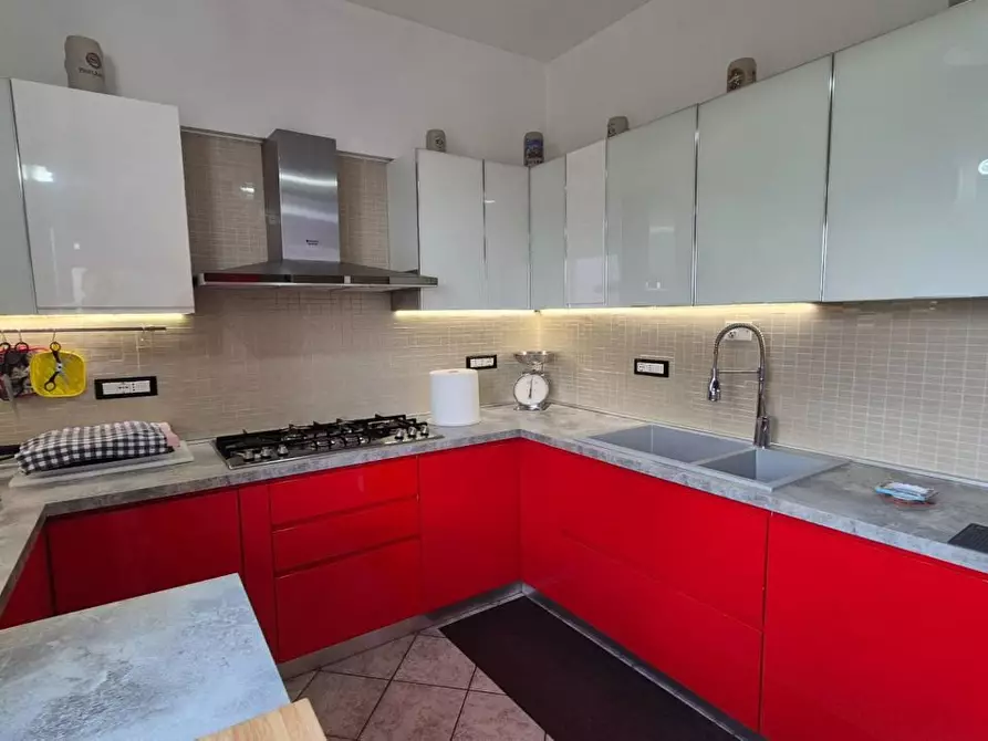 Immagine 1 di Appartamento in vendita  41 a Catignano