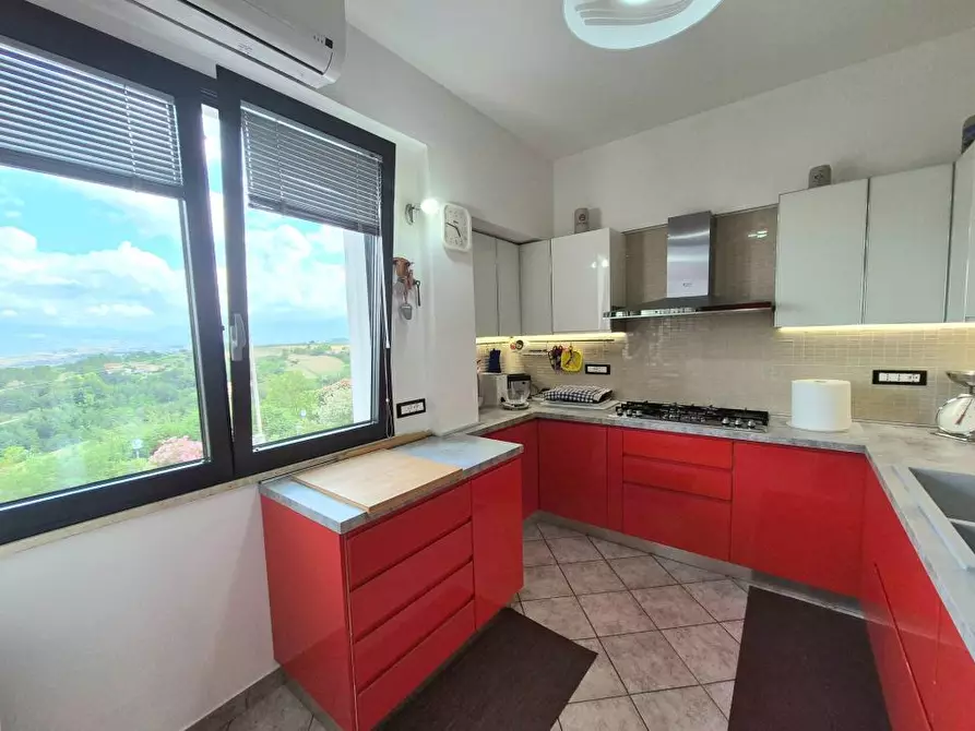 Immagine 2 di Appartamento in vendita  41 a Catignano