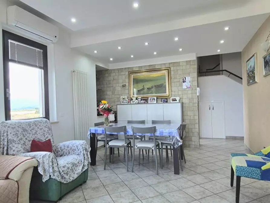 Immagine 4 di Appartamento in vendita  41 a Catignano